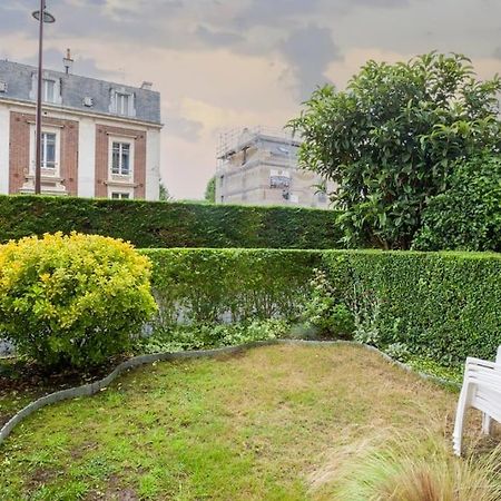 Superbe Appartement Au Coeur De Versalles Exterior foto